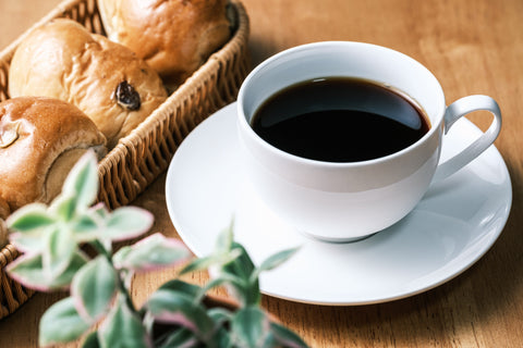 Learn the differences between coffee's bitterness, richness, and aroma